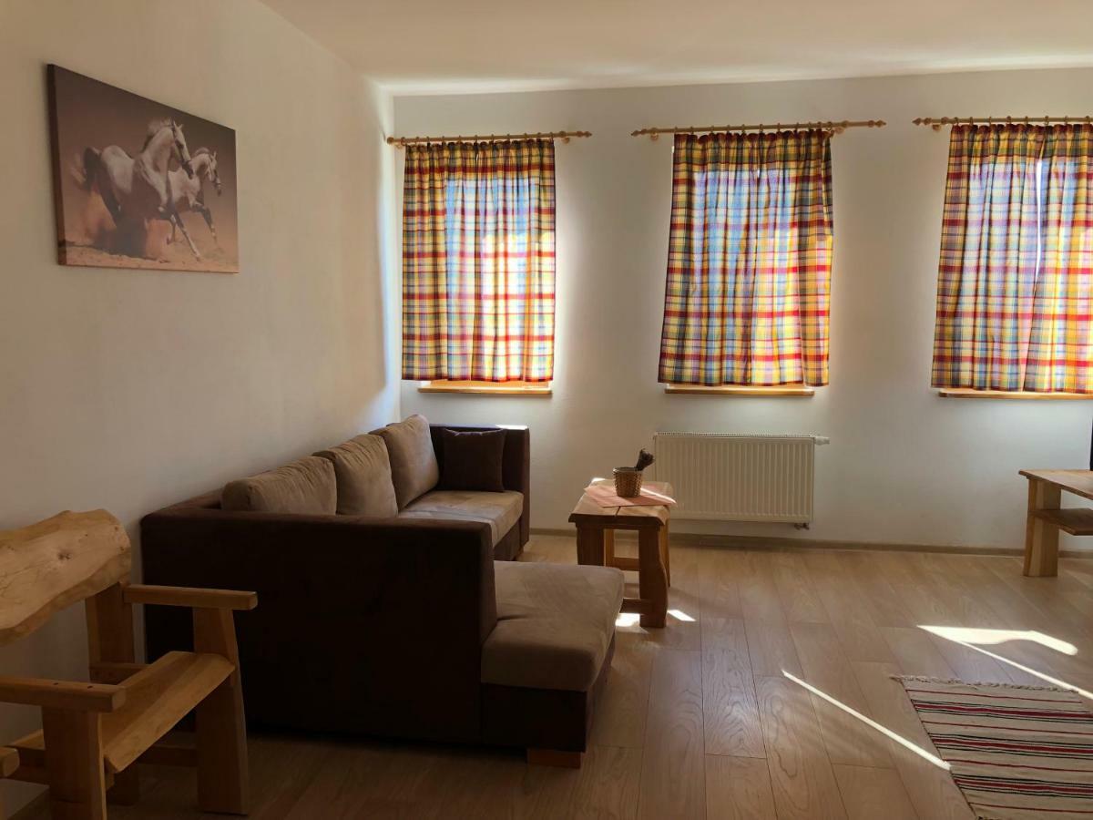 Bio Farma & Penzion Zlaty Hyl Novacany Экстерьер фото